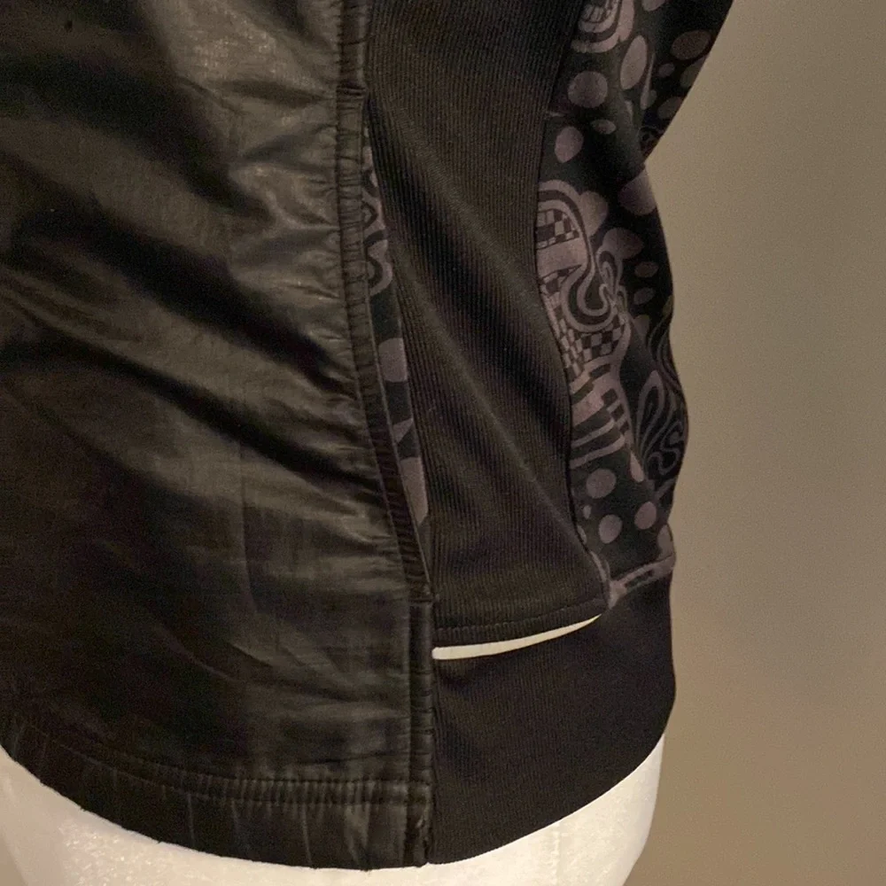 Brooks black running jacket
